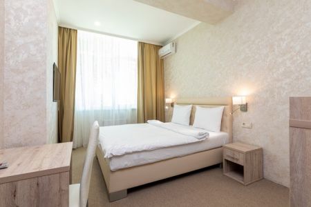 Делюкс 2-местный 2-комнатный (без балкона, вид на парк)