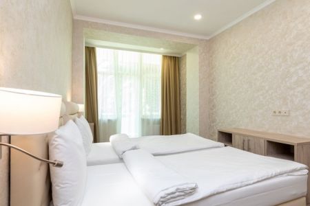 Делюкс 2-местный 2-комнатный (с балконом, вид на море)