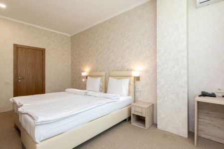 Делюкс 2-местный 2-комнатный (с балконом, вид на море)