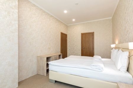 Делюкс 2-местный 2-комнатный (с балконом, вид на море)