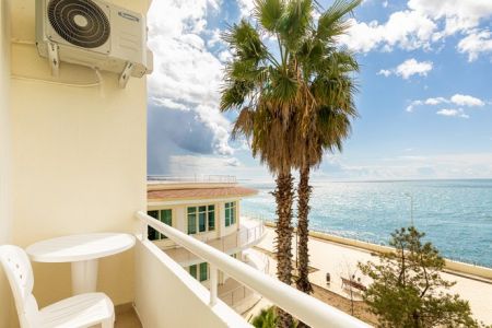 Стандартный 2-местный 1-комнатный (с балконом, вид на море)