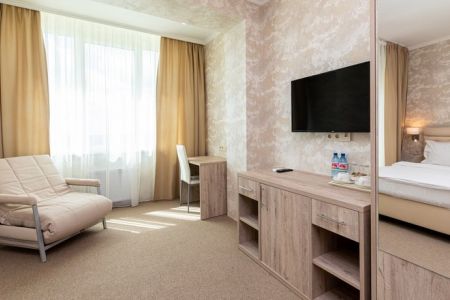 Супериор 2-местный 1-комнатный (с балконом, вид на море)