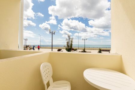 Супериор 2-местный 1-комнатный (с балконом, вид на море)